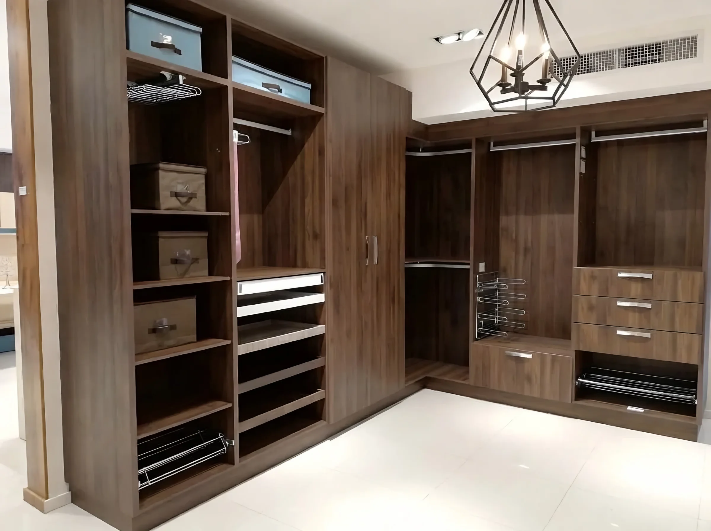 Closet walk-in en madera