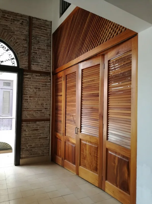 Puertas y restauración